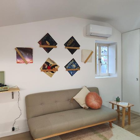 Wood Essence Apartment - Cozy Balcony 科英布拉 外观 照片