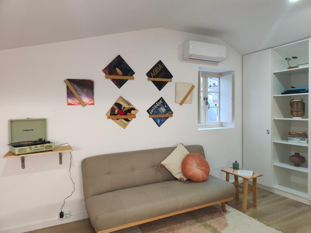 Wood Essence Apartment - Cozy Balcony 科英布拉 外观 照片